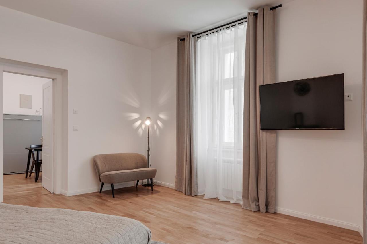 My Prague Apartments Rubesova Exterior foto